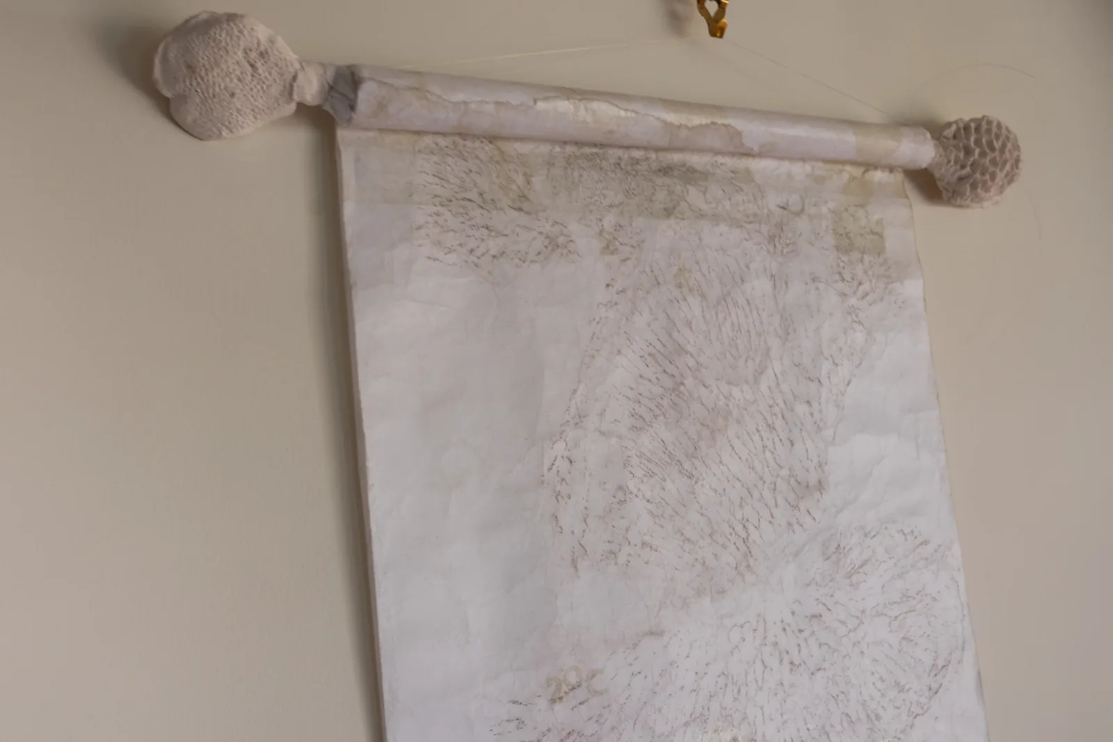 detail of less than 2 degrees showing paper clay ends